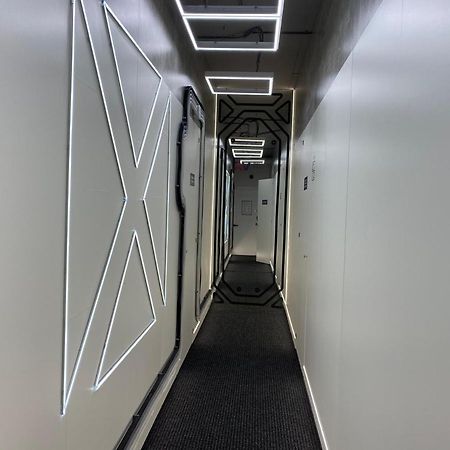 קייב Av-1 Capsule Hotel מראה חיצוני תמונה