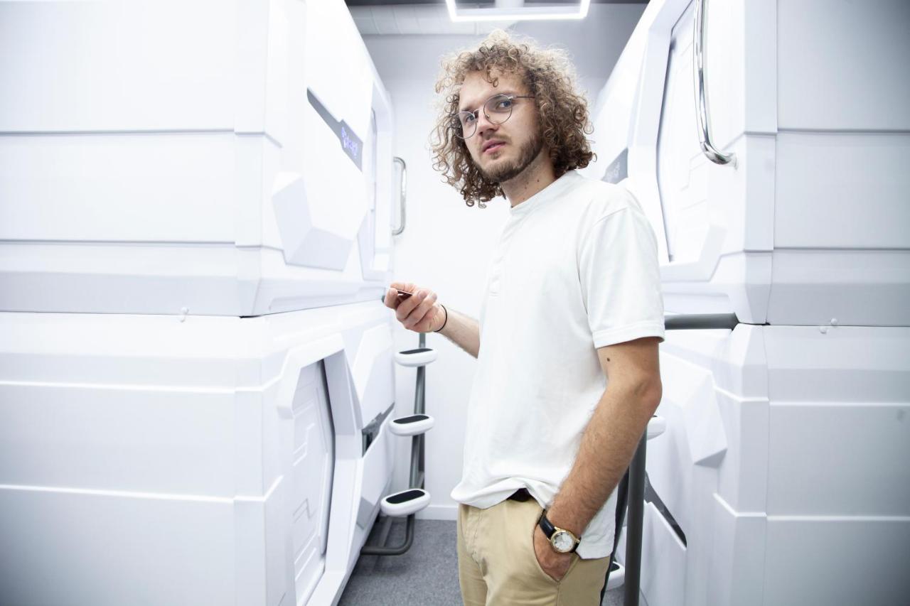 קייב Av-1 Capsule Hotel מראה חיצוני תמונה