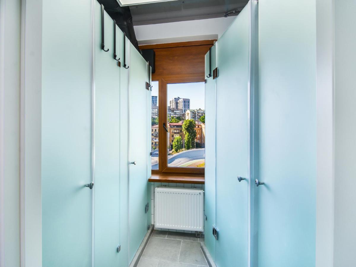 קייב Av-1 Capsule Hotel מראה חיצוני תמונה