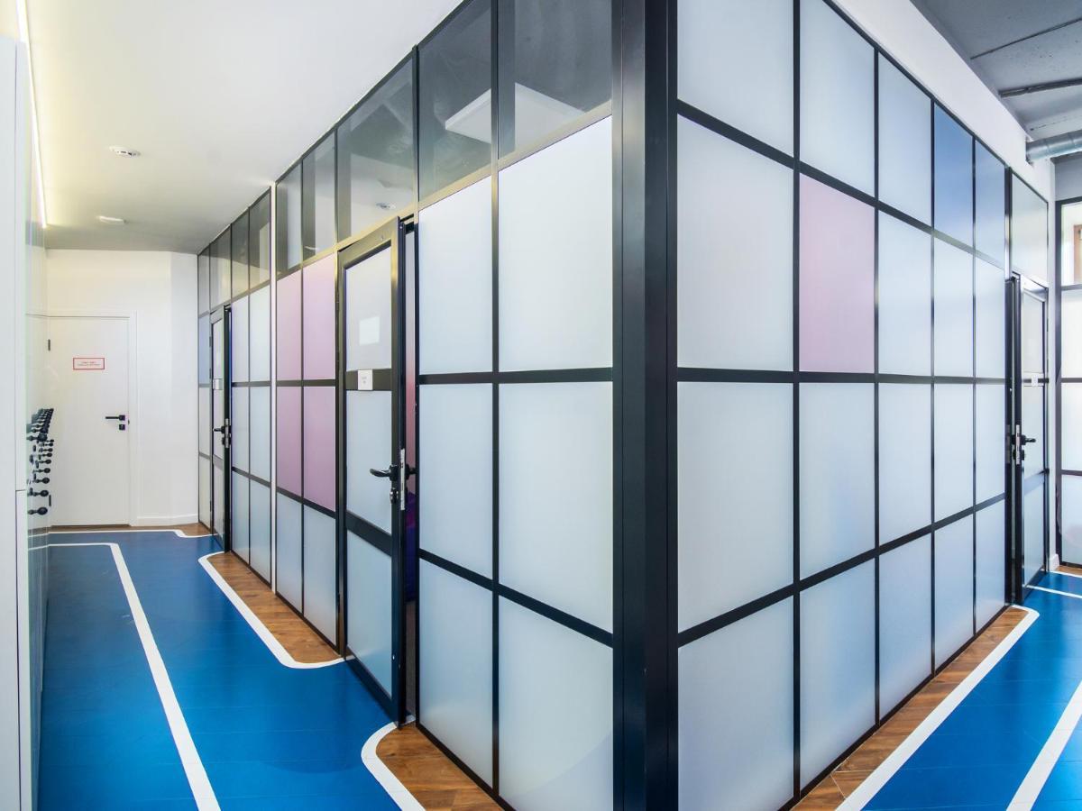 קייב Av-1 Capsule Hotel מראה חיצוני תמונה