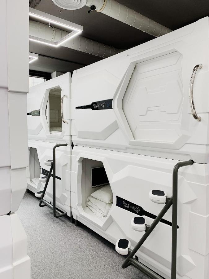קייב Av-1 Capsule Hotel מראה חיצוני תמונה