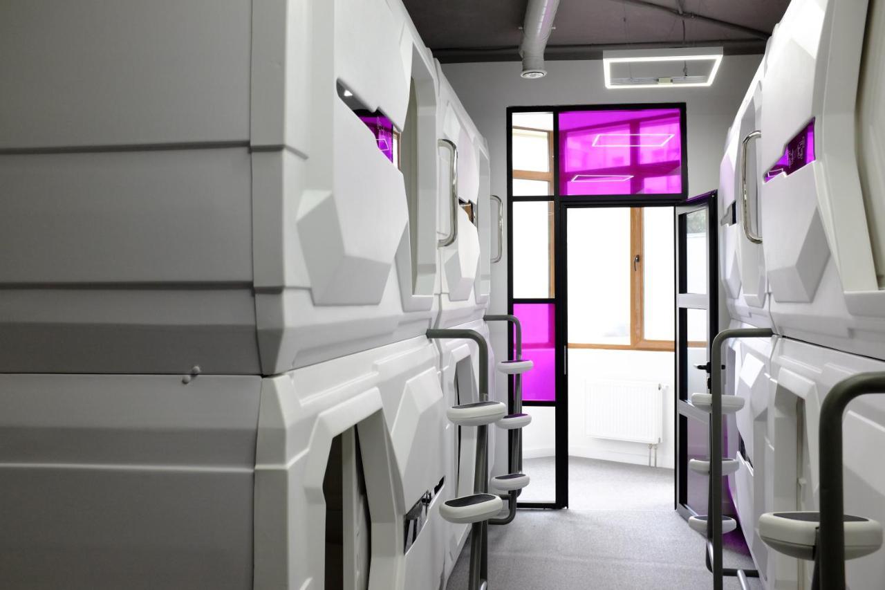 קייב Av-1 Capsule Hotel מראה חיצוני תמונה