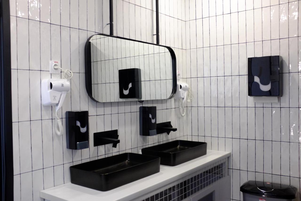 קייב Av-1 Capsule Hotel מראה חיצוני תמונה