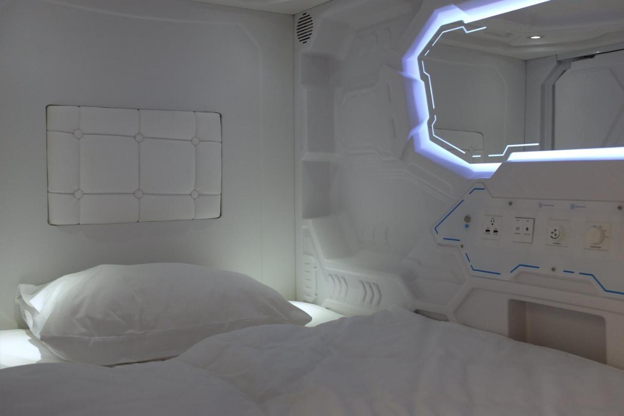 קייב Av-1 Capsule Hotel מראה חיצוני תמונה