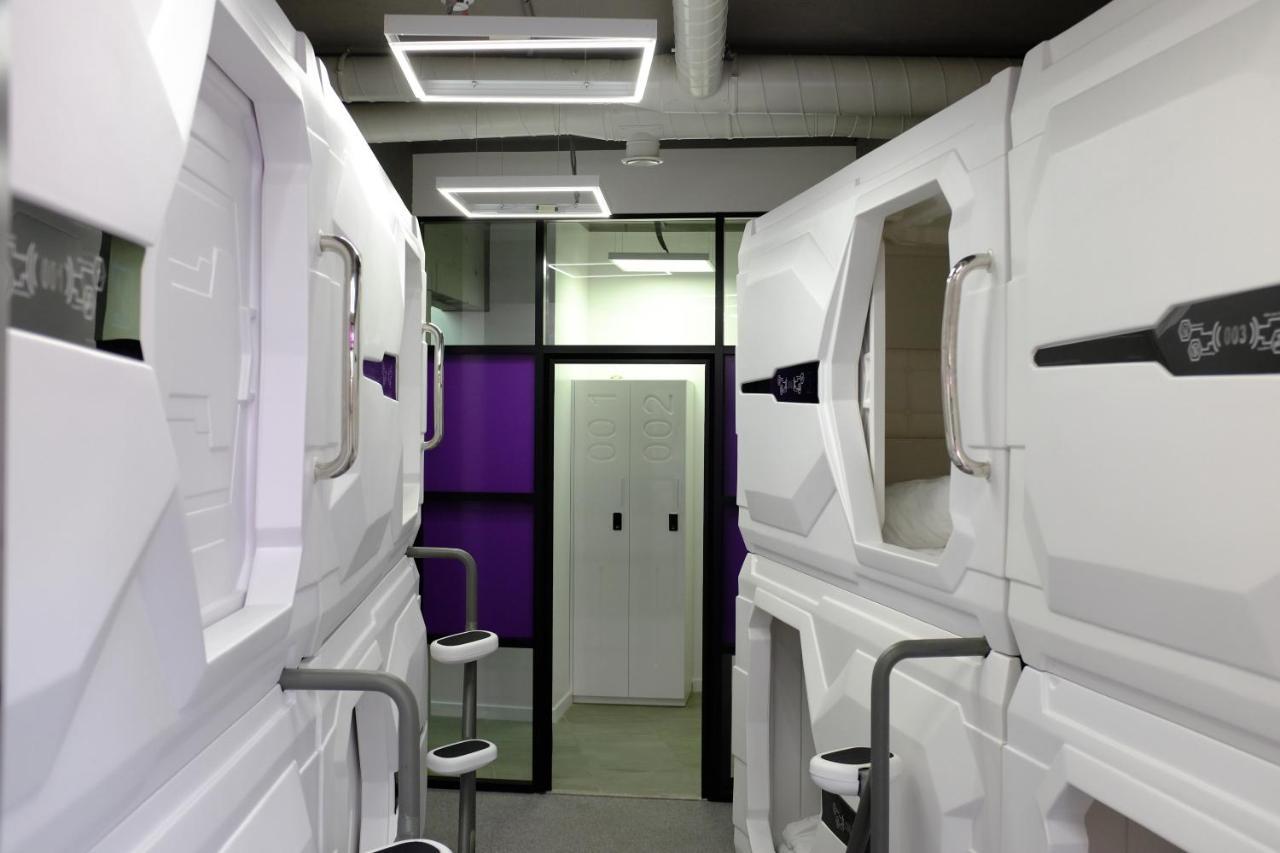 קייב Av-1 Capsule Hotel מראה חיצוני תמונה